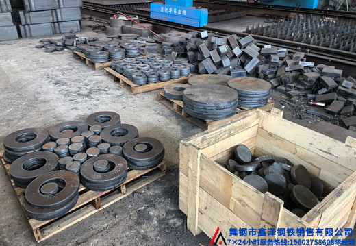 钢板切割托盘打包免熏蒸木箱打包